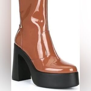 Gianni Bini brown patent leather platform booties